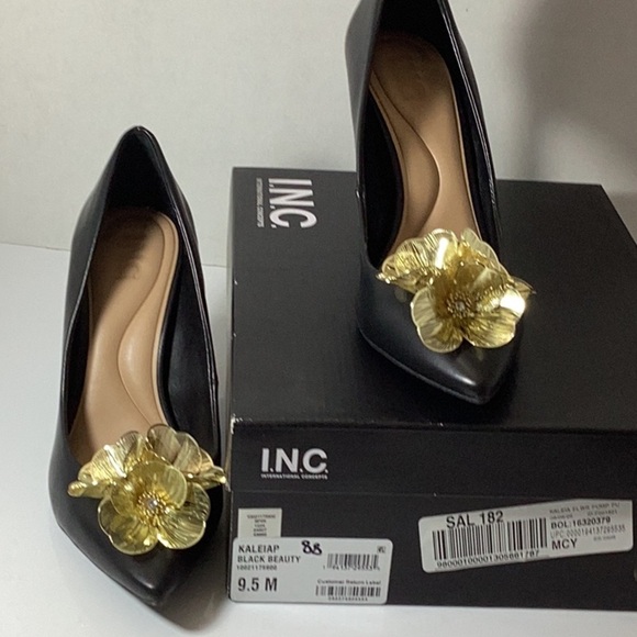 I.n.c. International Concepts Women's Kaleia Flower Pumps - Picture 11 of 12